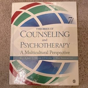 📖 Theories of Counseling and Psychotherapy: A Multicultural Perspective📖